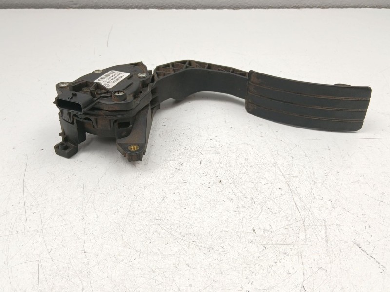 Recambio de potenciometro aceleracion para dacia logan ii 1.5 dci / blue dci 75 referencia OEM IAM 180022703R  