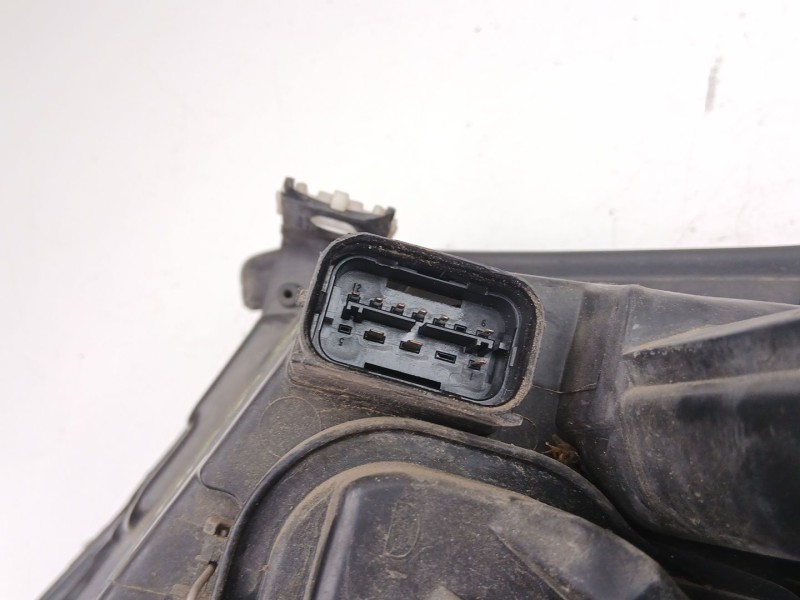 Recambio de faro derecho para bmw 3 (e90) 320 d referencia OEM IAM 6942722  