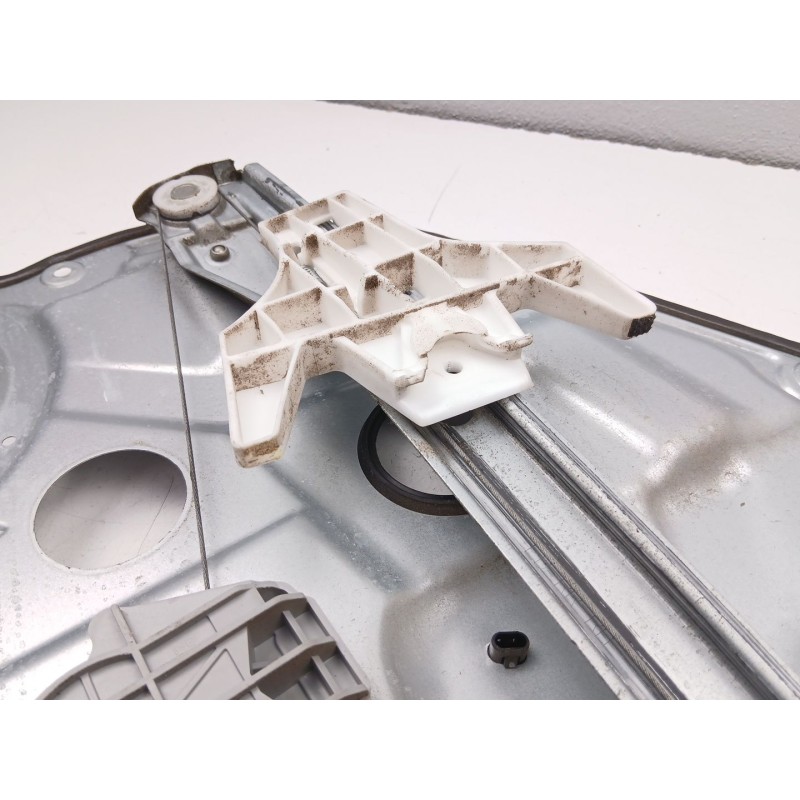 Recambio de elevalunas trasero derecho para kia cee´d sw (ed) 1.6 crdi 115 referencia OEM IAM 834801H020  