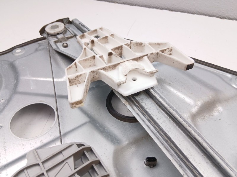 Recambio de elevalunas trasero derecho para kia cee´d sw (ed) 1.6 crdi 115 referencia OEM IAM 834801H020  