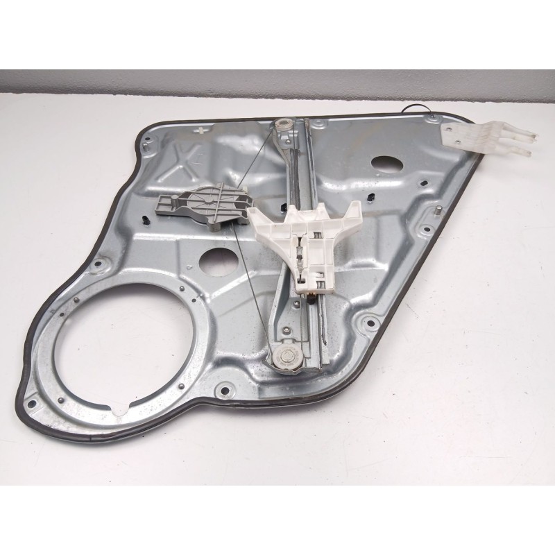 Recambio de elevalunas trasero izquierdo para kia cee´d sw (ed) 1.6 crdi 115 referencia OEM IAM 834701H020  