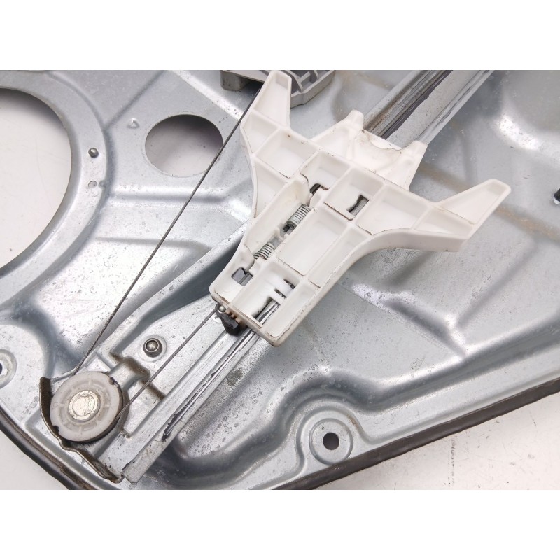 Recambio de elevalunas trasero izquierdo para kia cee´d sw (ed) 1.6 crdi 115 referencia OEM IAM 834701H020  