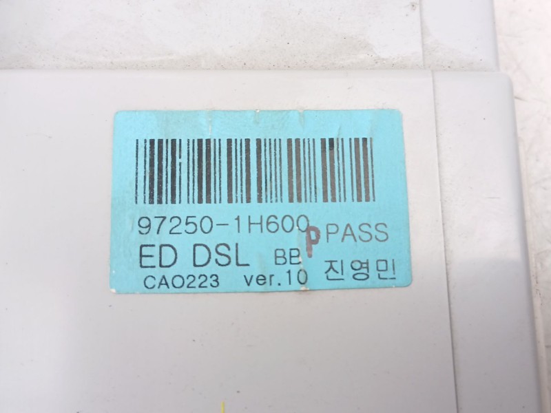 Recambio de mandos calefaccion aire para kia cee´d sw (ed) 1.6 crdi 115 referencia OEM IAM 972501H600  