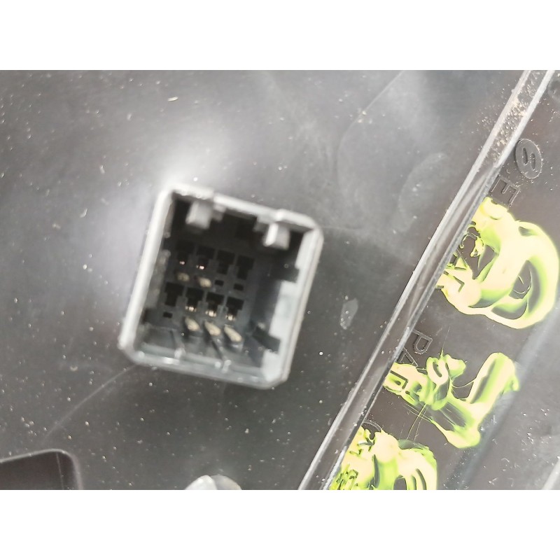 Recambio de retrovisor izquierdo para kia cee´d sw (ed) 1.6 crdi 115 referencia OEM IAM 876101H250  