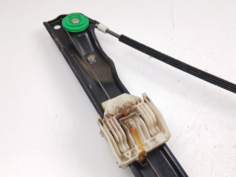 Recambio de elevalunas delantero derecho para bmw 3 (e90) 320 d referencia OEM IAM 6927028  7060266S