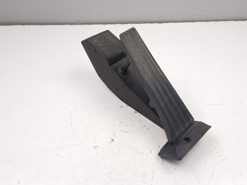Recambio de potenciometro aceleracion para bmw 3 (e90) 320 d referencia OEM IAM 6766931  