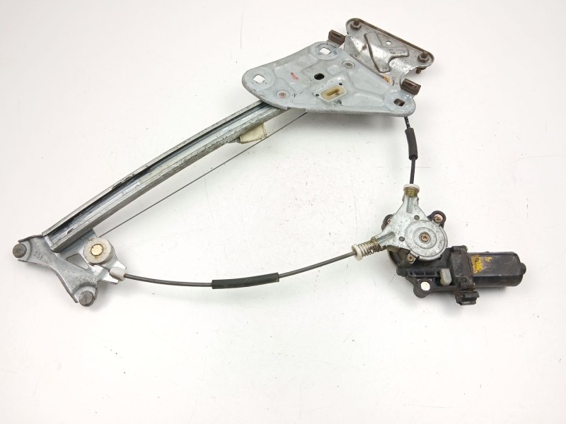 Recambio de elevalunas delantero izquierdo para hyundai coupe ii (gk) 1.6 16v referencia OEM IAM 824032C000  
