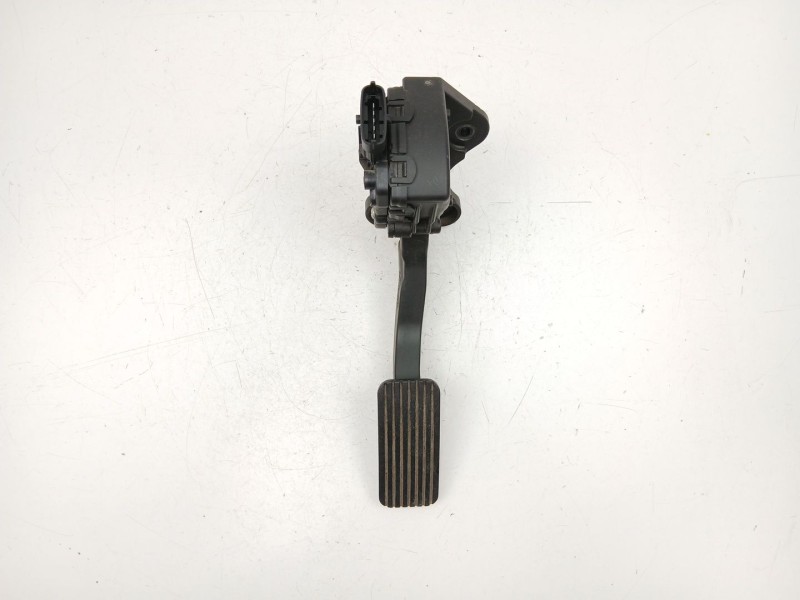 Recambio de potenciometro aceleracion para kia cee´d sw (ed) 1.6 crdi 115 referencia OEM IAM 327002H300  