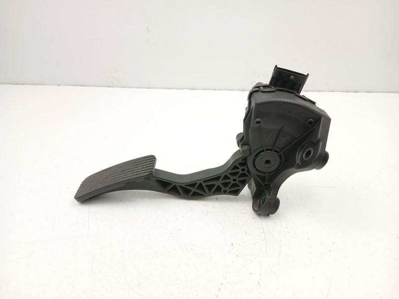 Recambio de potenciometro aceleracion para kia cee´d sw (ed) 1.6 crdi 115 referencia OEM IAM 327002H300  