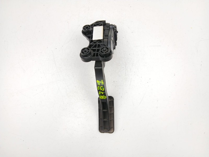 Recambio de potenciometro aceleracion para kia cee´d sw (ed) 1.6 crdi 115 referencia OEM IAM 327002H300  