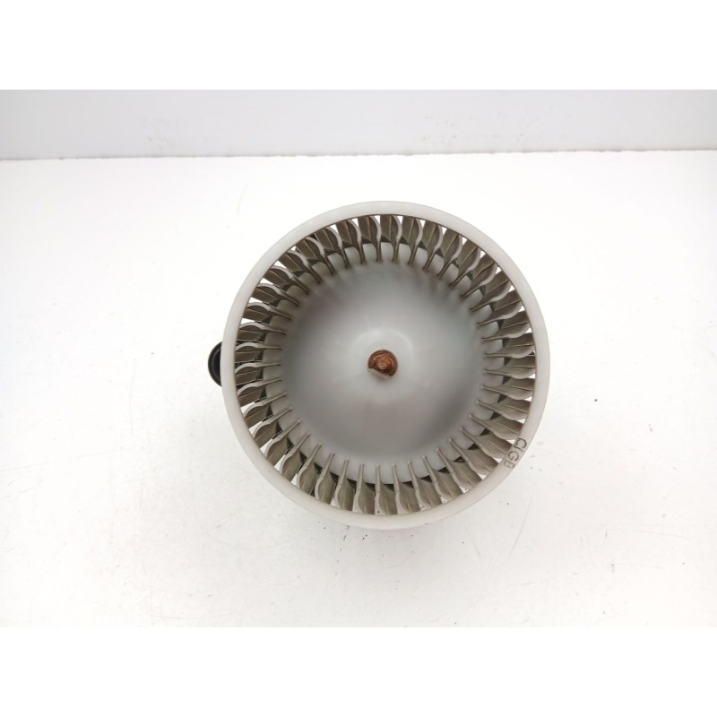 Recambio de motor calefaccion para kia cee´d sw (ed) 1.6 crdi 115 referencia OEM IAM 971131H000  