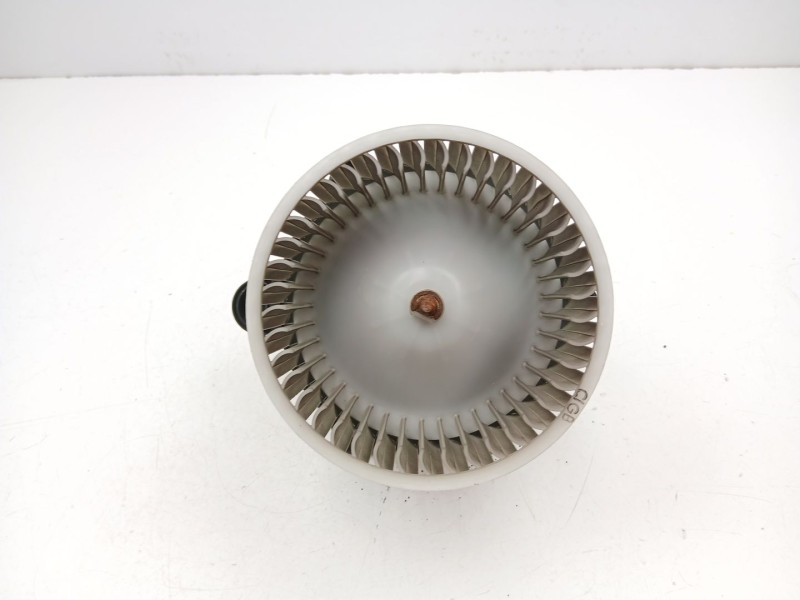 Recambio de motor calefaccion para kia cee´d sw (ed) 1.6 crdi 115 referencia OEM IAM 971131H000  