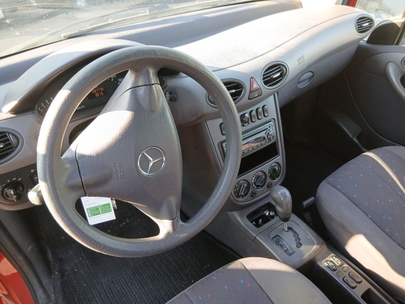 Recambio de carroceria para mercedes-benz clase a (w168) a 160 (168.033, 168.133) referencia OEM IAM   