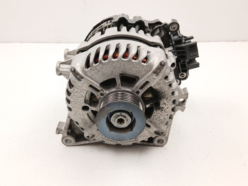 Recambio de alternador para ford focus iv turnier (hp) 1.0 ecoboost mhev referencia OEM IAM P1T111238AA  