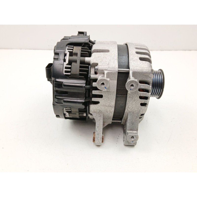 Recambio de alternador para ford focus iv turnier (hp) 1.0 ecoboost mhev referencia OEM IAM P1T111238AA  