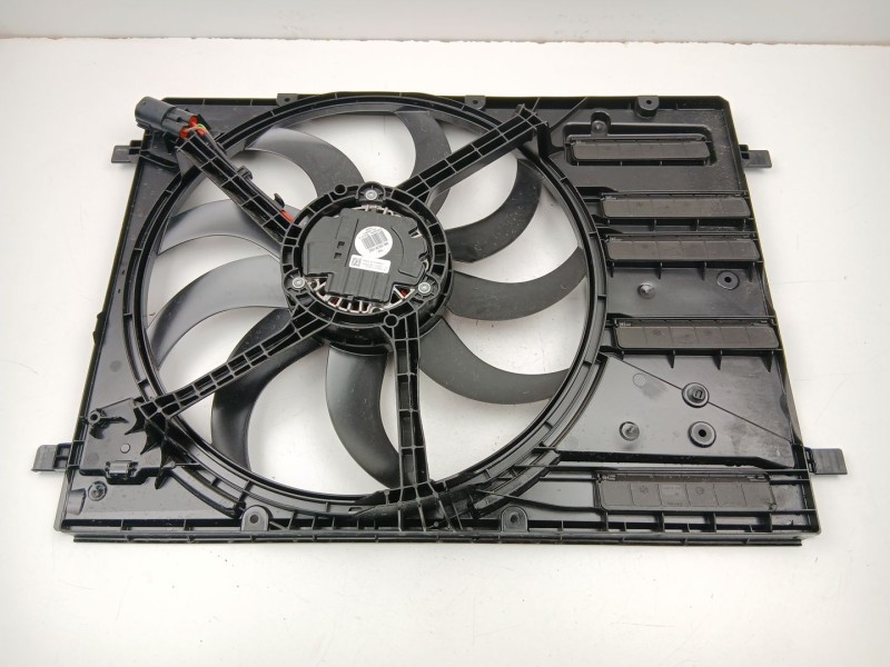 Recambio de electroventilador para ford focus iv turnier (hp) 1.0 ecoboost mhev referencia OEM IAM JX618C607BB  