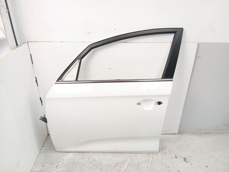 Recambio de puerta delantera izquierda para kia carens iv 1.7 crdi referencia OEM IAM 76003A4000  