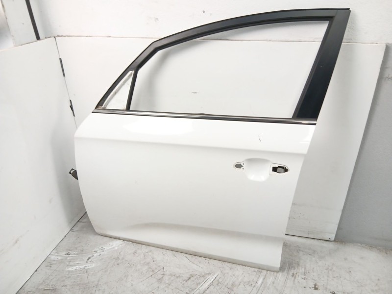 Recambio de puerta delantera izquierda para kia carens iv 1.7 crdi referencia OEM IAM 76003A4000  