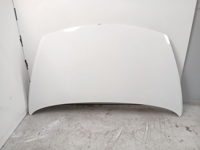 Recambio de capo para kia carens iv 1.7 crdi referencia OEM IAM 66400A4000  