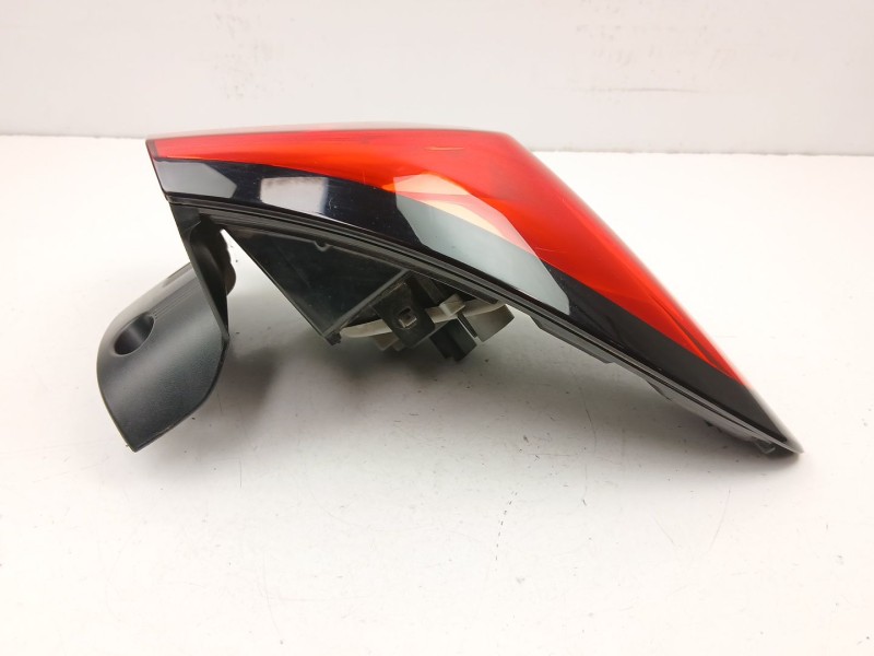 Recambio de piloto trasero izquierdo para renault captur i (j5_, h5_) 1.2 tce 120 referencia OEM IAM 265557367R  