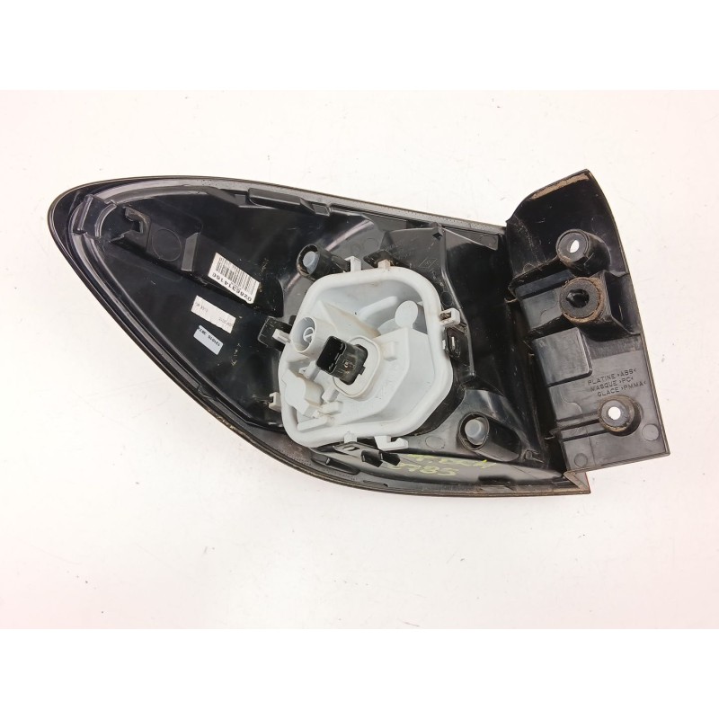 Recambio de piloto trasero derecho para renault captur i (j5_, h5_) 1.2 tce 120 referencia OEM IAM 265509762R  