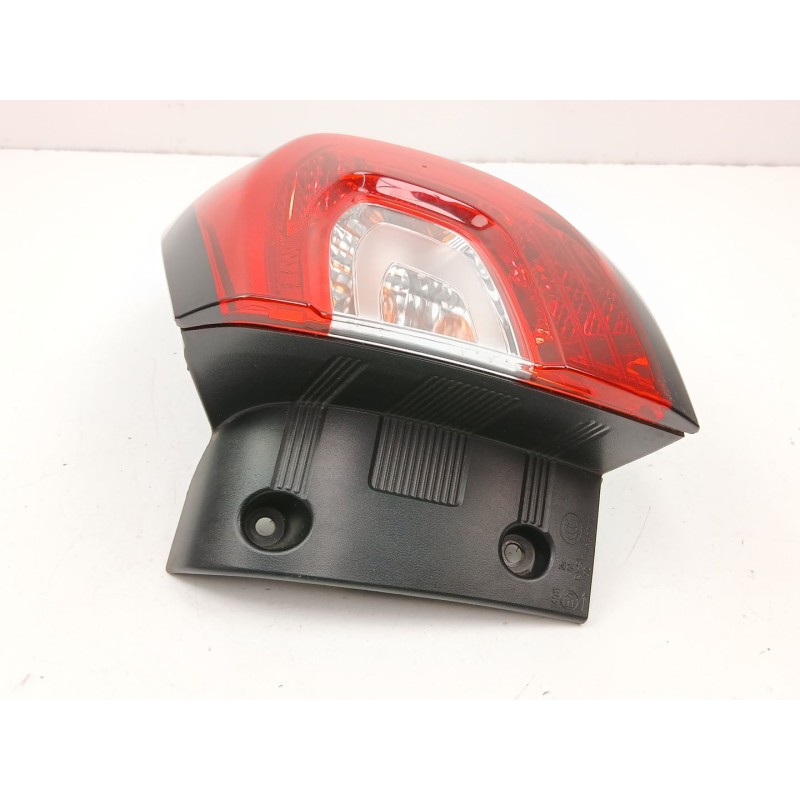 Recambio de piloto trasero derecho para renault captur i (j5_, h5_) 1.2 tce 120 referencia OEM IAM 265509762R  