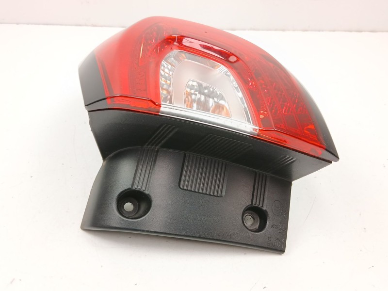 Recambio de piloto trasero derecho para renault captur i (j5_, h5_) 1.2 tce 120 referencia OEM IAM 265509762R  