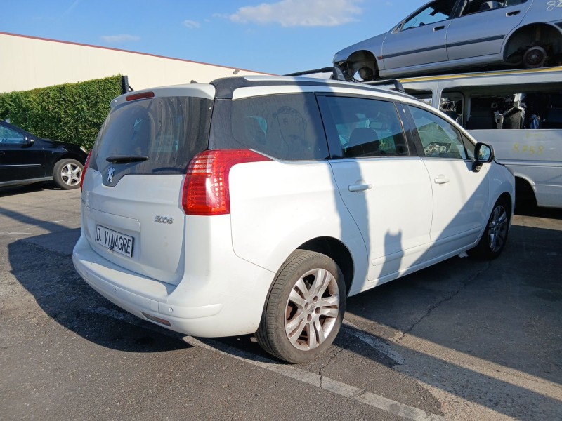 peugeot 5008 (0u_, 0e_) del año 2009
