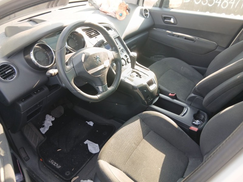 peugeot 5008 (0u_, 0e_) del año 2009