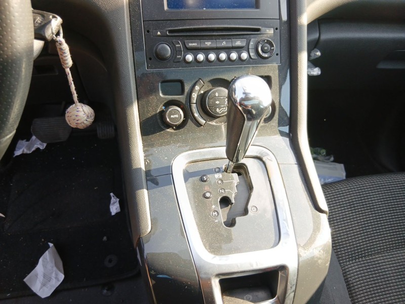 peugeot 5008 (0u_, 0e_) del año 2009