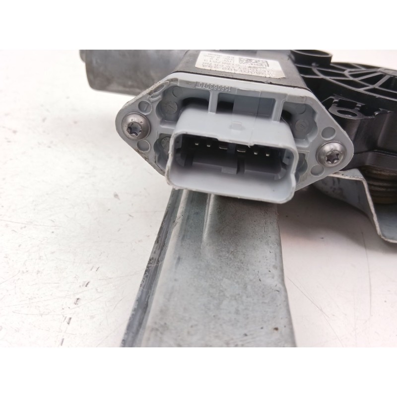 Recambio de elevalunas delantero izquierdo para renault captur i (j5_, h5_) 1.2 tce 120 referencia OEM IAM 807019225R  