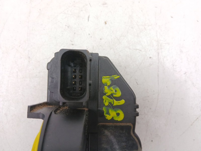 Recambio de cerradura puerta trasera izquierda para opel astra j (p10) 1.6 cdti (68) referencia OEM IAM 13579557  