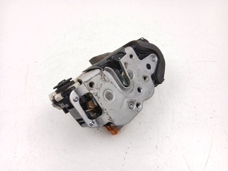 Recambio de cerradura puerta trasera derecha para opel astra j (p10) 1.6 cdti (68) referencia OEM IAM 13579556  