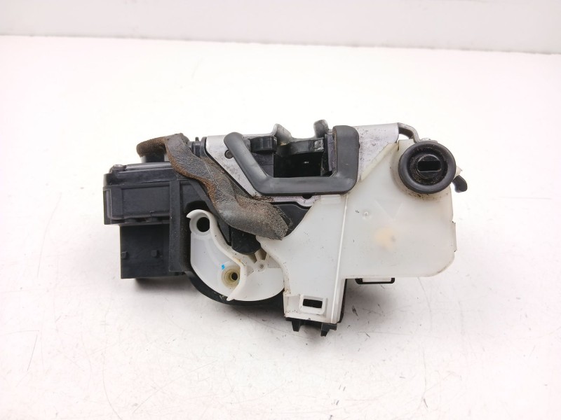 Recambio de cerradura puerta trasera derecha para opel astra j (p10) 1.6 cdti (68) referencia OEM IAM 13579556  