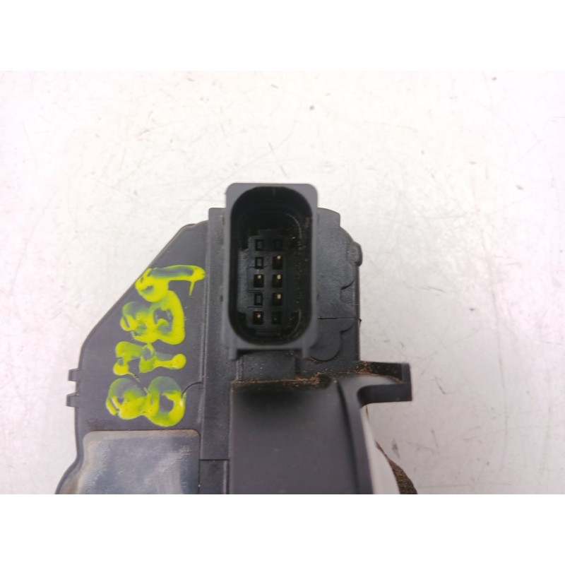 Recambio de cerradura puerta trasera derecha para opel astra j (p10) 1.6 cdti (68) referencia OEM IAM 13579556  