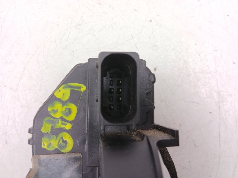 Recambio de cerradura puerta delantera derecha para opel astra j (p10) 1.6 cdti (68) referencia OEM IAM 13579523  