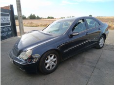 mercedes-benz clase c (w203) del año 2000