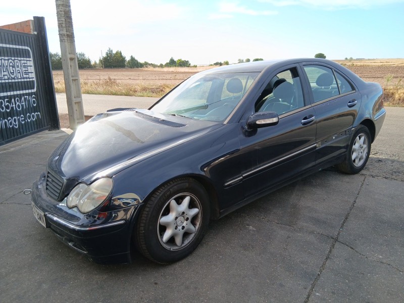 mercedes-benz clase c (w203) del año 2000