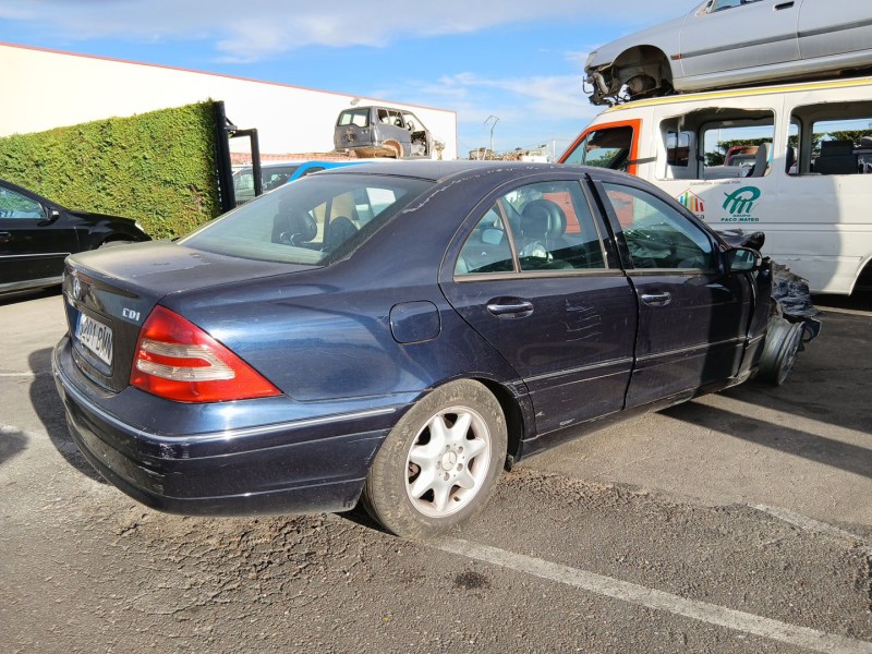 mercedes-benz clase c (w203) del año 2000