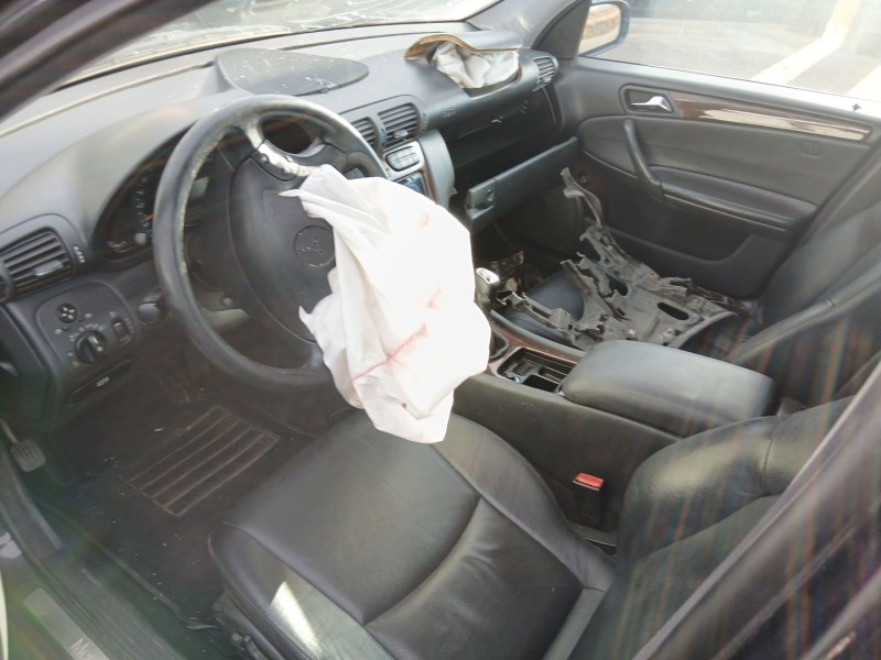 mercedes-benz clase c (w203) del año 2000