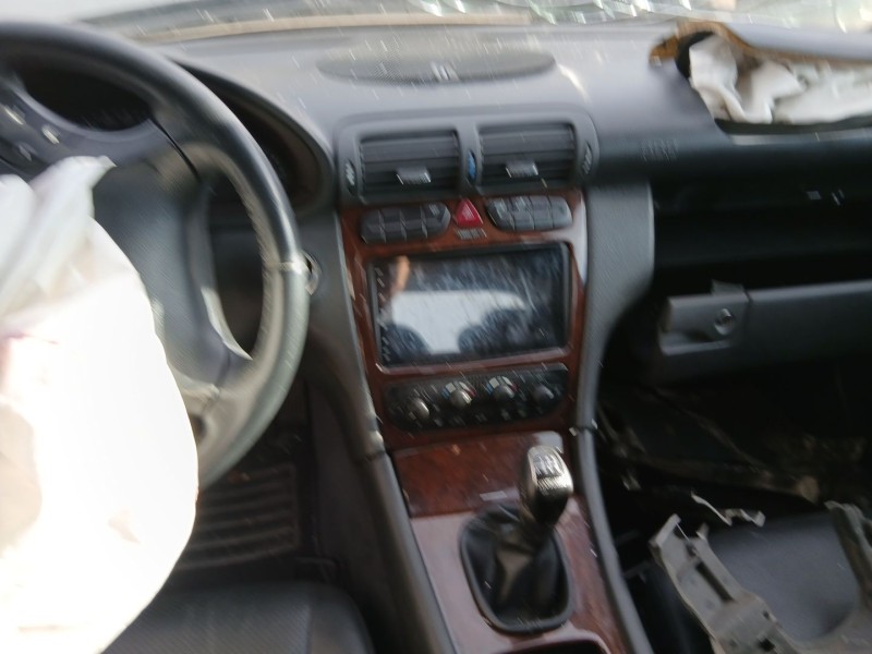 mercedes-benz clase c (w203) del año 2000