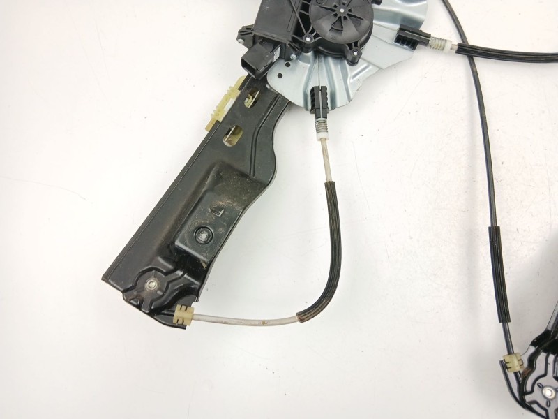 Recambio de elevalunas delantero derecho para opel astra j (p10) 1.6 cdti (68) referencia OEM IAM 13350759  