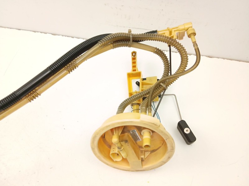 Recambio de bomba combustible aforador para bmw 3 (e90) 320 d referencia OEM IAM 6763886  6763888