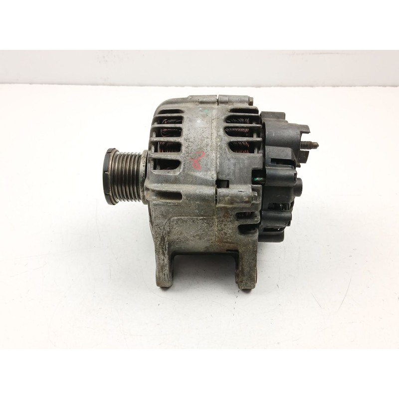 Recambio de alternador para renault captur i (j5_, h5_) 1.2 tce 120 referencia OEM IAM 231007842R TG12C125 