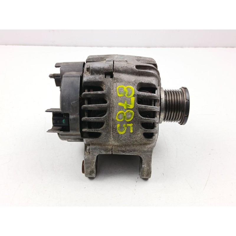 Recambio de alternador para renault captur i (j5_, h5_) 1.2 tce 120 referencia OEM IAM 231007842R TG12C125 