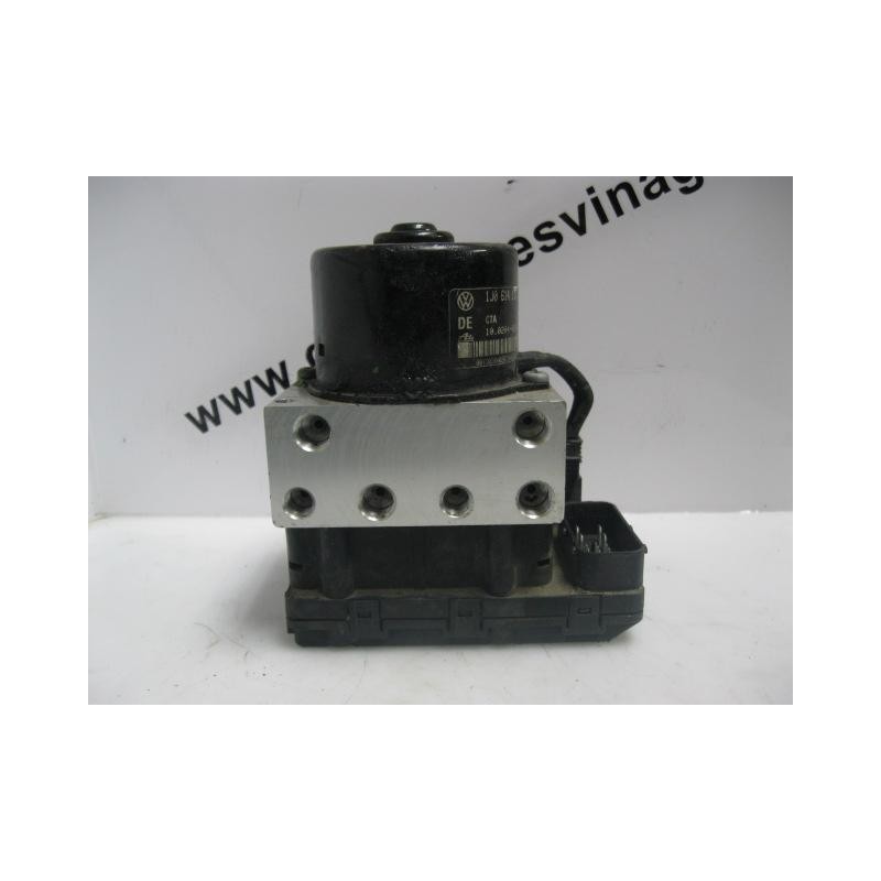 Recambio de abs : volkswagen golf : 1.4 16v g 5p( ahw ) [1999] para volkswagen golf 1.4 16v g ahw ) referencia OEM IAM 1J0614117