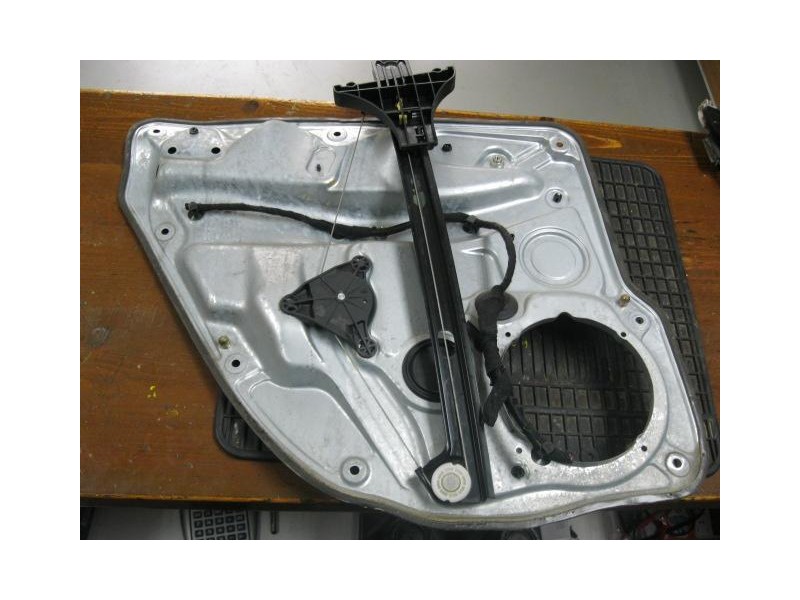 Recambio de elevalunas elec. tra. dch. : volkswagen golf : 1.4 16v g 5p( ahw ) [1999] para volkswagen golf 1.4 16v g ahw ) refer