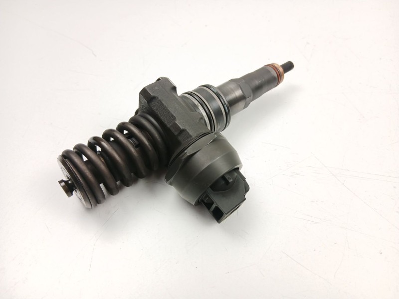 Recambio de inyectores juego para seat cordoba (6l2) 1.9 tdi referencia OEM IAM 038130023AJ  