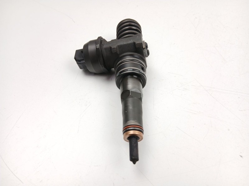 Recambio de inyectores juego para seat cordoba (6l2) 1.9 tdi referencia OEM IAM 038130023AJ  