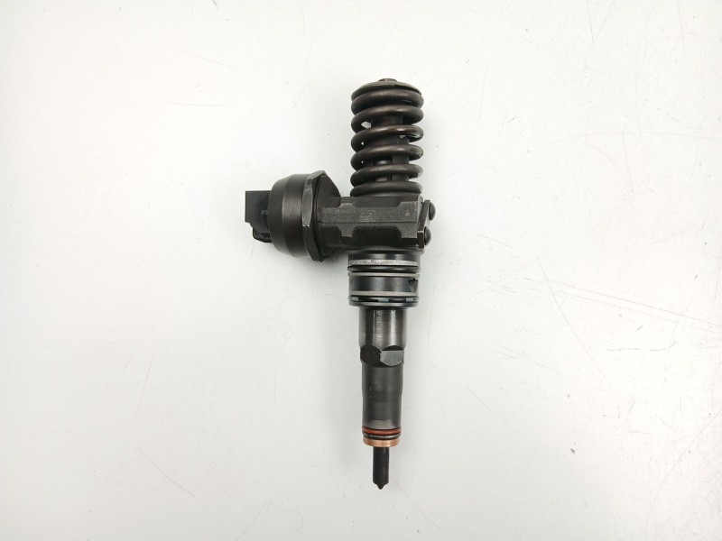Recambio de inyectores juego para seat cordoba (6l2) 1.9 tdi referencia OEM IAM 038130023AJ  